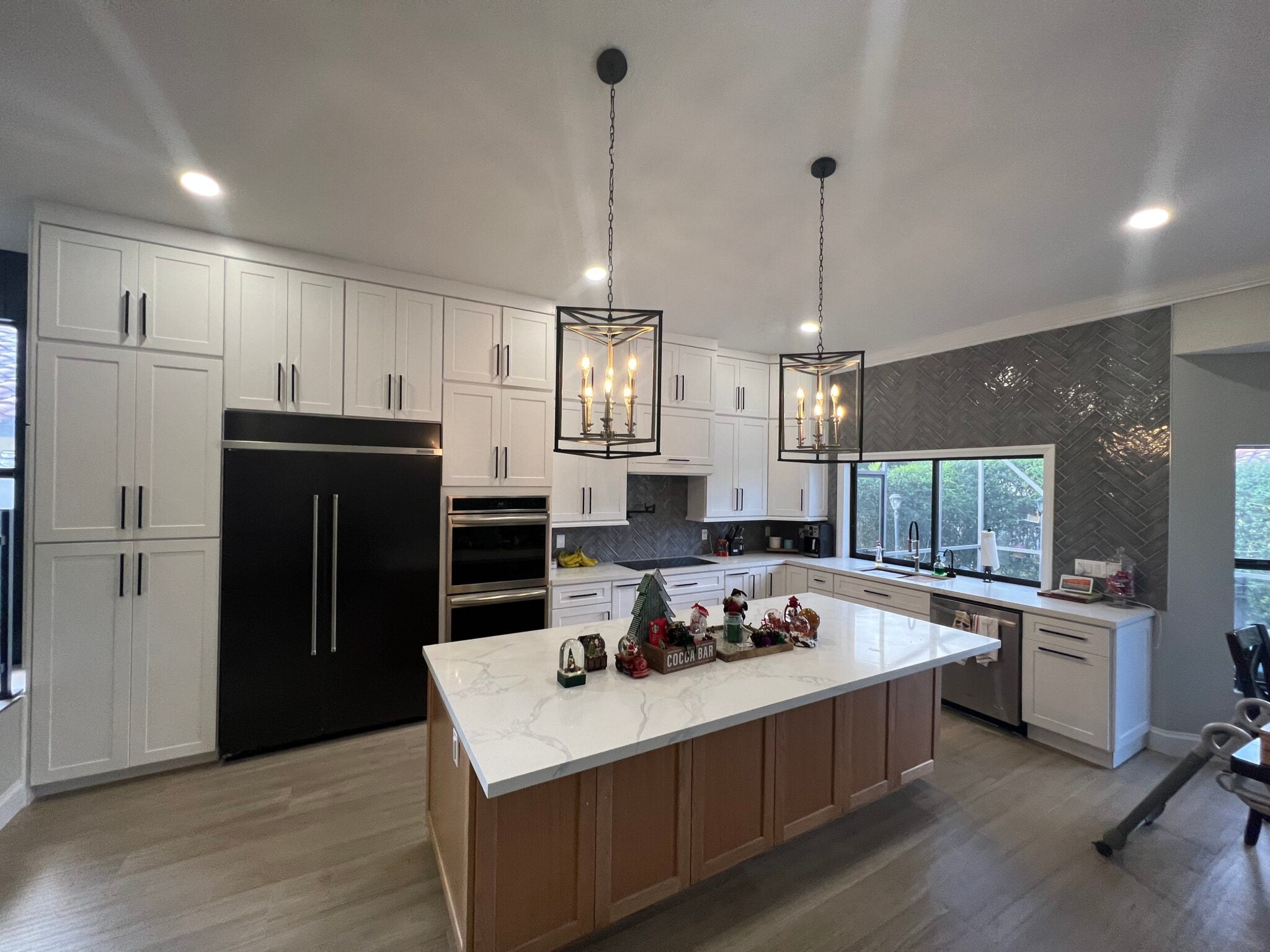 Contemporary Transitional Kitchen Remodel by Phoenix Kitchen and Bathroom Remodeling Company of Pompano Beach — Project 2 project photo